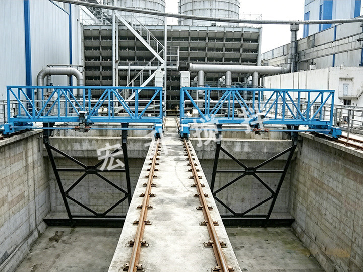 行車式刮泥機