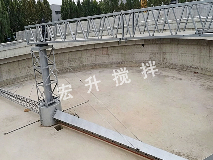 中心傳動吸泥機